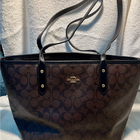 Medium Coach logo bag - Picture 4 of 8